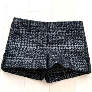 Black Silver Metallic Houndstooth Cuffs Shorts Pockets Size 00 XS Wool Blend NWT